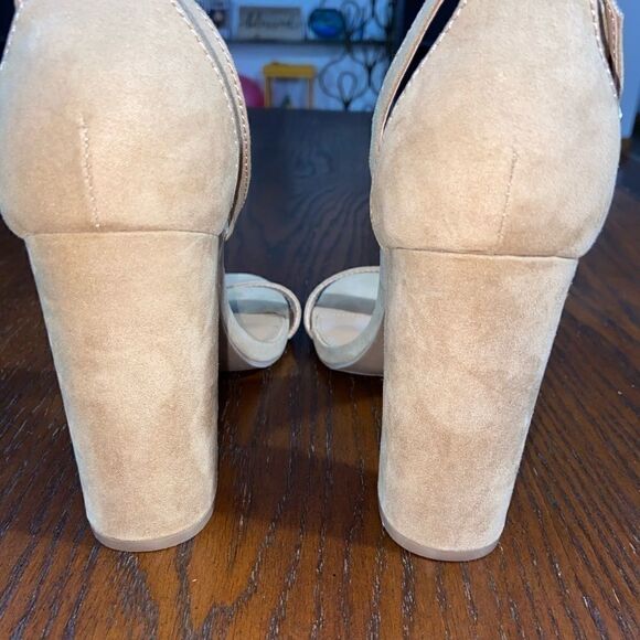 Woman’s candies platform strap heels - Picture 7 of 8